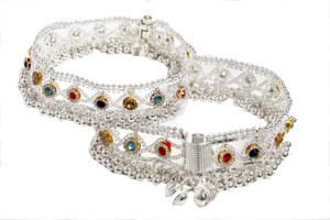 aamna brass anklet