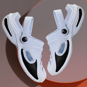 AARJU Men Clogs