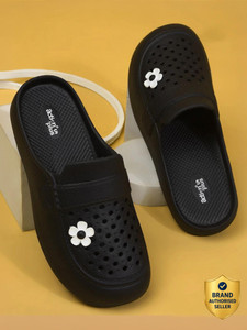 action ONTL-35 Women Clogs