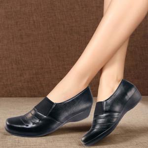 action slip on for women black  7