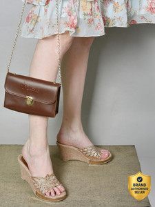 action women wedges