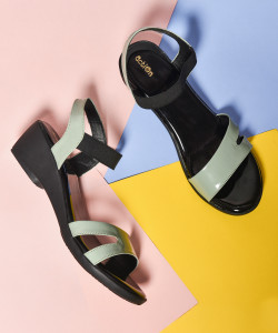 action women wedges