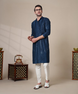 ADHIRAJAN Men Embellished Straight Kurta