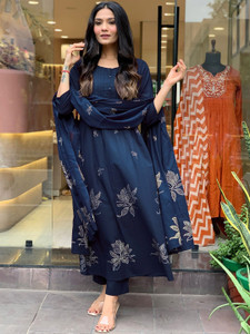 Adhiriti Women Kurta Pant Attached Dupatta Set