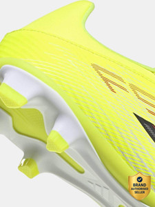 ADIDAS F50 CLUB FG MG Football Shoes