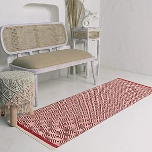 hand woven 100 natural cotton export quality designer rugcarpet bed side runner for bedroomliving room size-2x5 feet or 60 cms x 152 cms red beige diamond