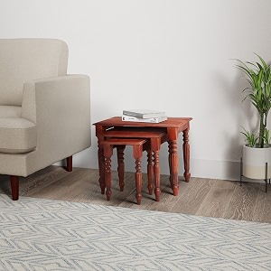 amazon brand - solimo alamos solid sheesham wood nesting table set of 3 stools honey finish
