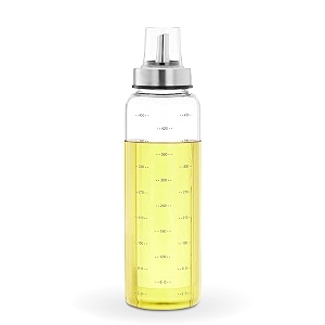 amazon brand - solimo oil pourer with leak-proof and spill-proof plastic closure and measurements microwave-safe freezer-safe and dishwasher-safe borosilicate glass 500 ml