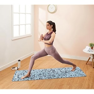 amazon brand - symactive 8mm anti-skid lightweight dual color ldpe  eva yoga mat with carry bag tealarmy green