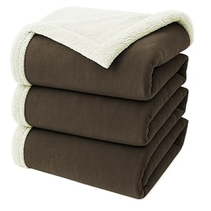 amazon brand - umi fleece sherpa blanket for winter king size 500gsm ultra super soft fleece for heavy winter mid winter amp ac room 88x90 inches aqua amp white