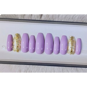 fake nails with glue