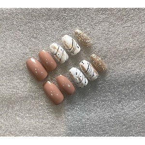 fake nail with glue uv treated nail tip false nails kit all hand made reusable press on nail almon nail tip 12 nail set in one pack peach white