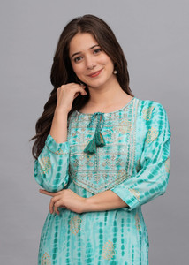 Anmi Embroidered Women Straight Kurta