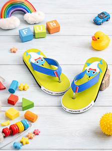 ARAVON Boys Girls Slip On Slipper