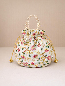 Art n jewels Women White Potli