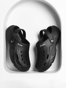 ATHREE Men Clogs
