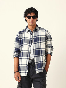 THE BEAR HOUSE Men Checkered Casual Blue