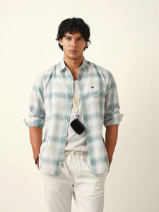 THE BEAR HOUSE Men Checkered Casual Green