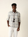 THE BEAR HOUSE Men Checkered Casual White