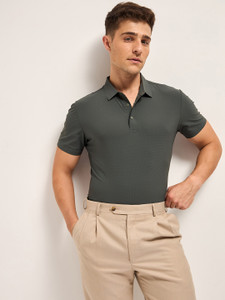 the bear house solid men polo neck green t-shirt
