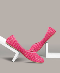 beauty walk jutis for women