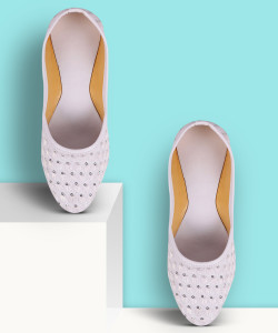 beauty walk jutis for women white  9