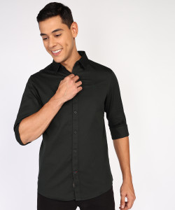 BEING HUMAN Men Solid Casual Green Shirt