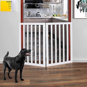 Belief Foldable Wooden Pet Gate for Dogs