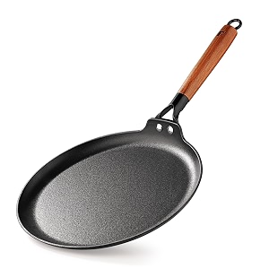 bergner odin 28 cm cast iron dosa tawa with wooden coated handle loha dosa tawa rust proof and lightweight iron enamel finish metal spatula safe induction and gas stove ready