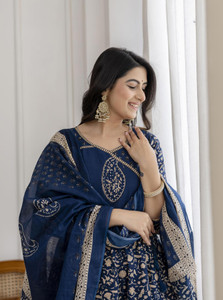 berrylicious Women Kurta Pant Dupatta Set
