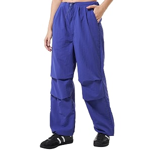 Bewakoof Womens Loose Mid Rise Pants