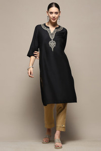 BIBA Women Embroidered Straight Kurta