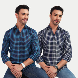 blue martin men regular fit checkered spread collar casual shirt
