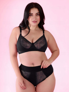 body figure lingerie set