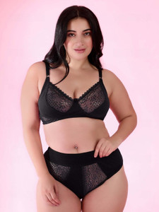 body figure lingerie set