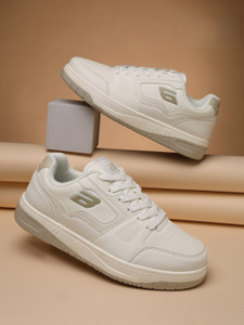 Bond Street By Red Tape Mens Casual