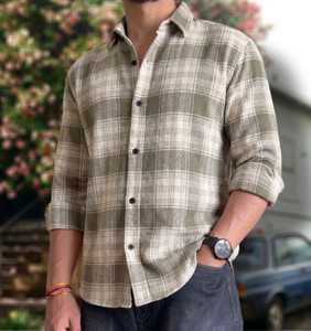 THE BRAVES MANUFACTURER Men Checkered Casual Multicolor