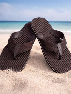 BreeZy Men Mens Comfort Flip Flops Soft