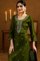 BRIGHT WORLD Women Embroidered Embellished Straight Kurta