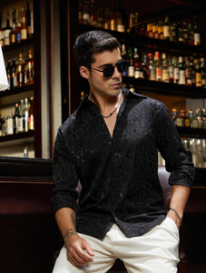 CAHOOT Men Solid Casual Black Shirt