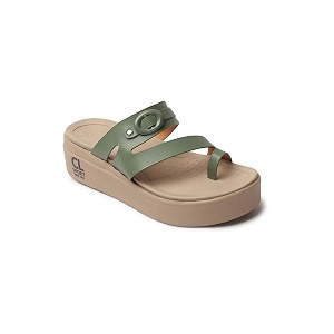 Carlton London womens Adjustable Flatform Toe-Loop Sandals