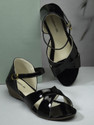 CARRITO Women Wedges Sandal (Black , 6)