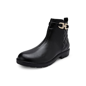 catwalk women stylised platforms
