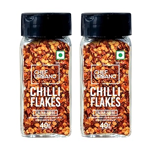 chef urbano chilli flakes sprinkler 40 g pack of 2  100 natural  dried red chilly  aromatic spicy dried pizza  pasta seasoning  premium herbs and spices  glass bottle