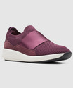 CLARKS Un Rio Knit Merlot Com Outdoors
