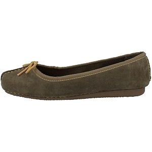 clarks women39s freckle ice pumps