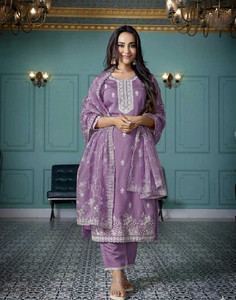 CLAVINET Embroidered Kurta Trouser Pant Dupatta