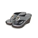 Clouter hub Present stylish Girls sandal