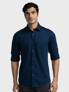 COLORPLUS Men Tailored Fit Solid Spread Collar