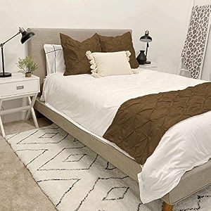 cotton elegant linen store bed runner set 800 thread count 3 piece pinch pleated bed runner set decorative bed scarf1 pinch pleated bed runner and 2 piece cushion coverqueen size 9025 inch taupe